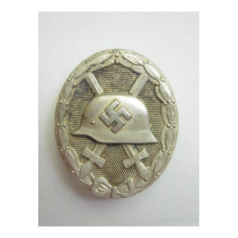 Silver Wound Badge (127)