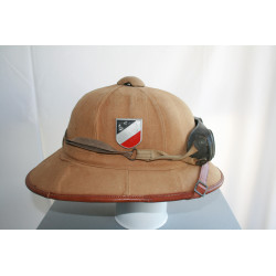 Casco del Africa Korps. Primer modelo.