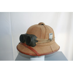 Casco del Africa Korps. Primer modelo.