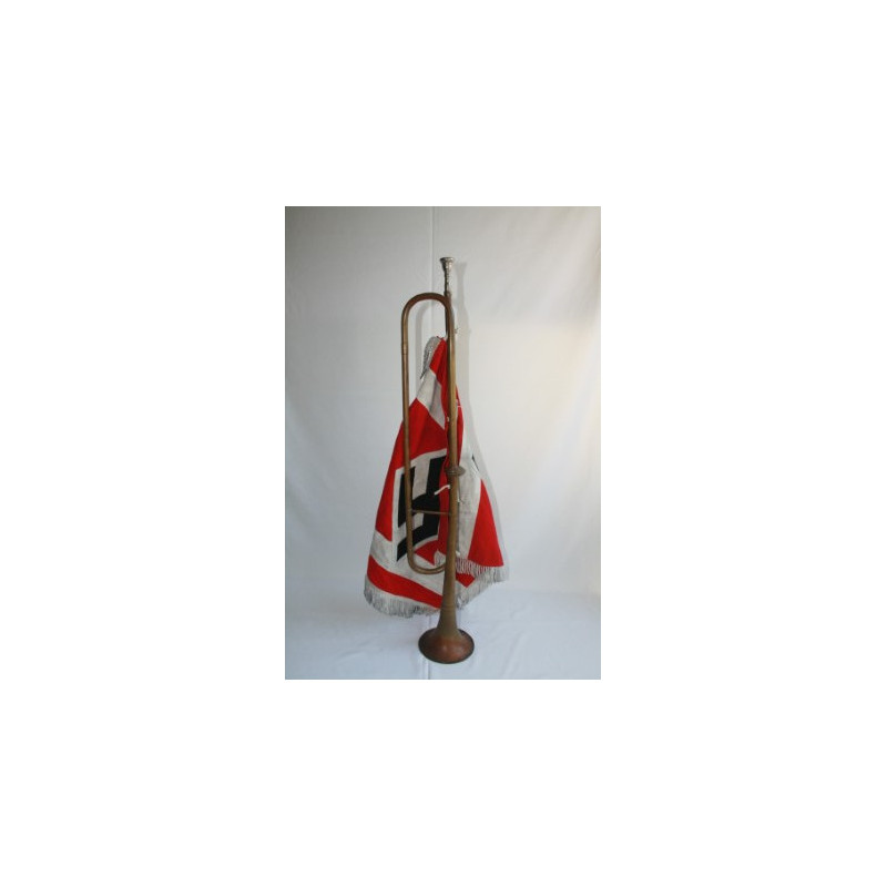 Trumpet/fanfare with HJ pennant. - Bruno Mado Medals