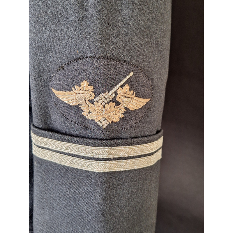 Luftwaffe tunic for Hauptwachmeister. - Bruno Mado Medals