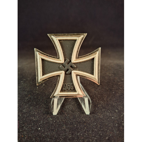 Cruz de Hierro "L/11" Wilhelm Deumer - Bruno Mado Medals
