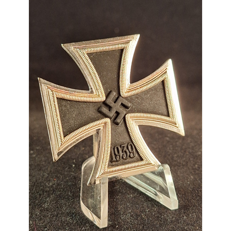 Cruz de Hierro "L/11" Wilhelm Deumer - Bruno Mado Medals