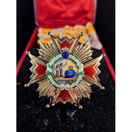 Orden de Isabel la Católica. Gran Cruz. - Bruno Mado Medals