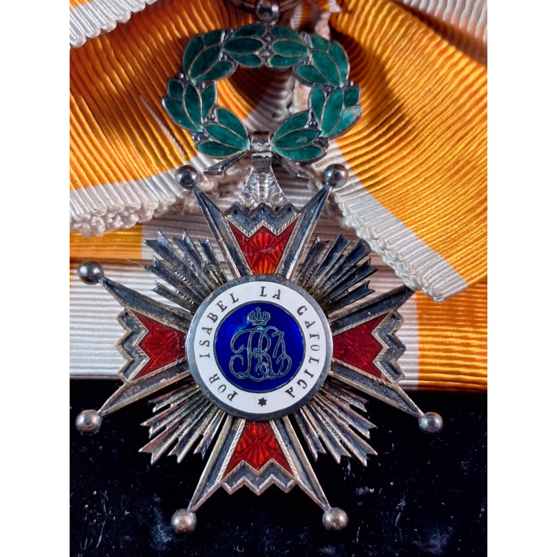 Orden de Isabel la Católica. Gran Cruz. - Bruno Mado Medals