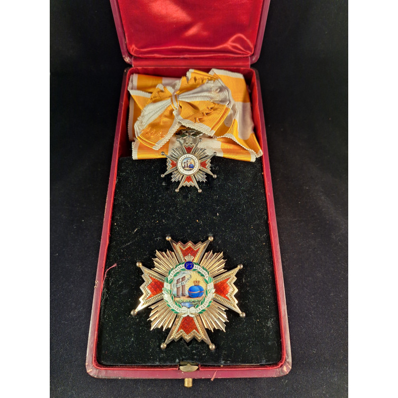 Orden de Isabel la Católica. Gran Cruz. - Bruno Mado Medals