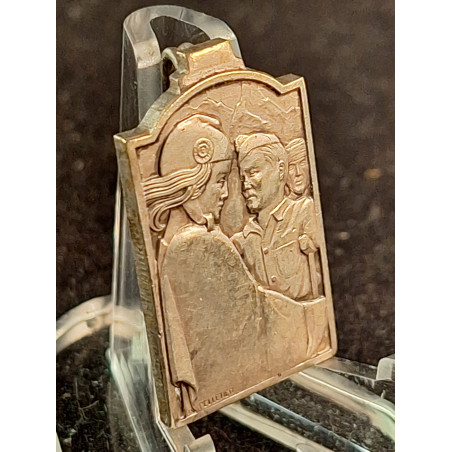 Comité International d'Aide a l'Espagne (pin) - Bruno Mado Medals