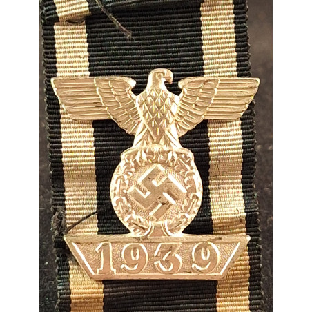 Clasp to the Iron Cross Second Class (S&L) - Bruno Mado Medals