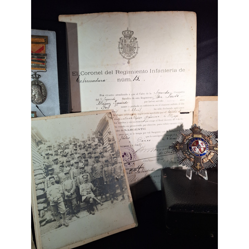 Grupo del Capitán Justo Blanquez Izquierdo - Bruno Mado Medals