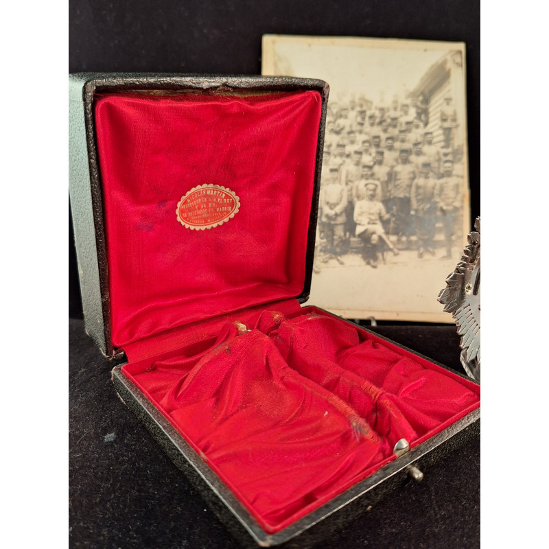 Grupo del Capitán Justo Blanquez Izquierdo - Bruno Mado Medals