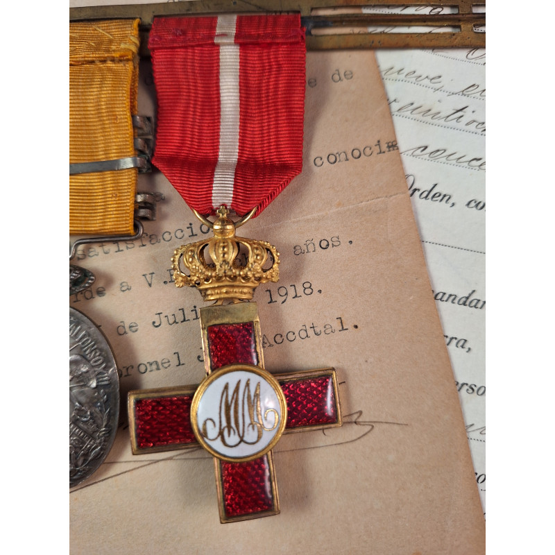 Grupo del Capitán Justo Blanquez Izquierdo - Bruno Mado Medals