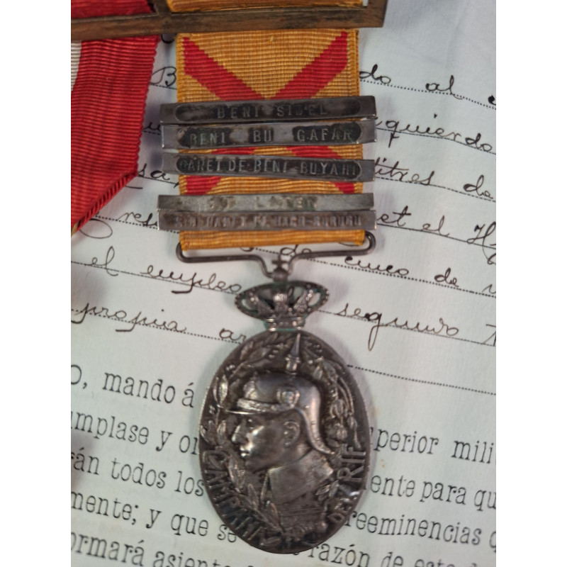 Grupo del Capitán Justo Blanquez Izquierdo - Bruno Mado Medals