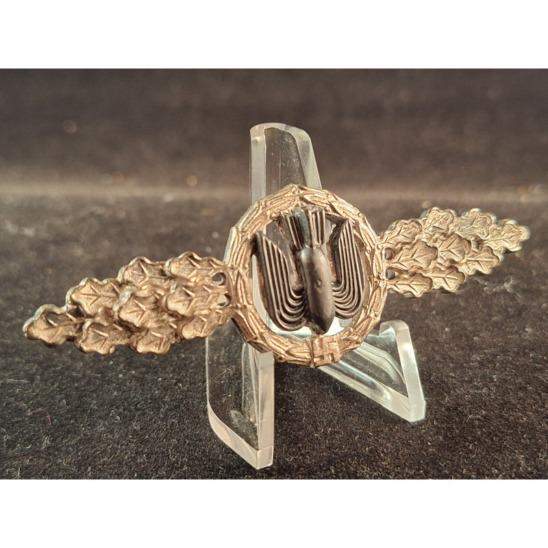 Luftwaffe Squadron Clasp (unmarked C.E. Juncker)