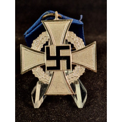 Medalla 25 años de Servicio Leal al Estado