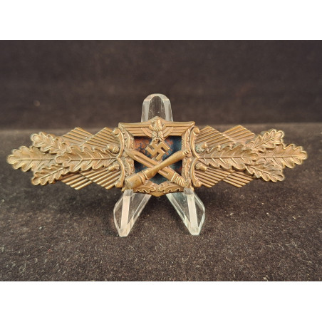 Close Combat Clasp ("Fec.W.E.Peekhaus. Berlin")