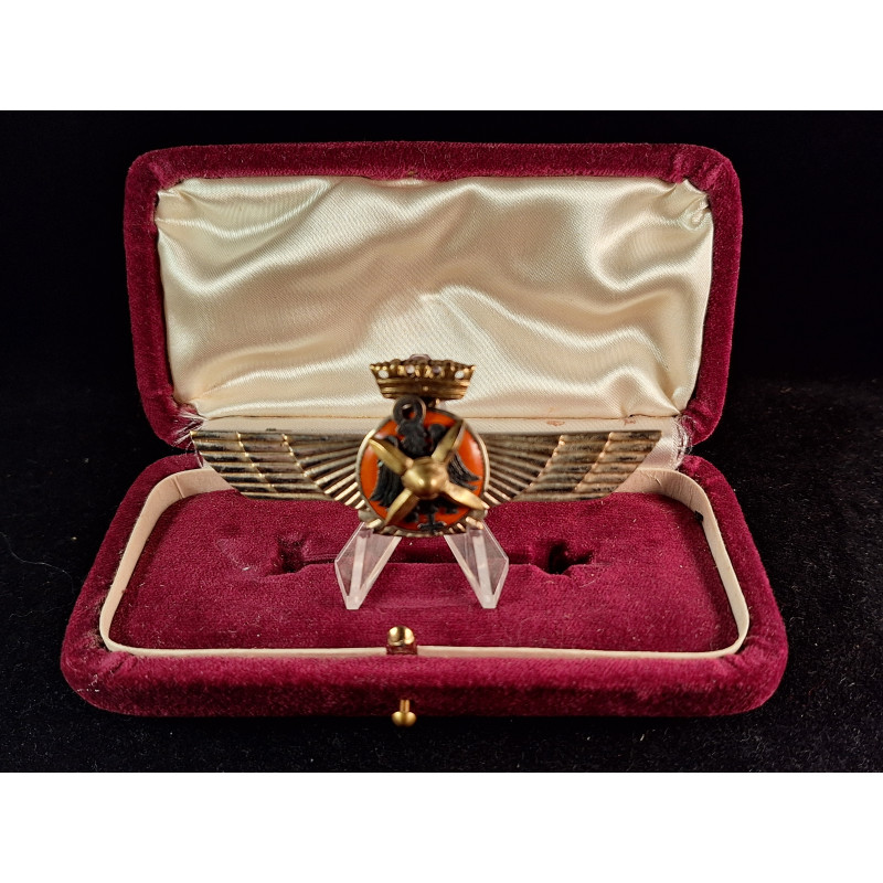 Early Civil War period Nationalist Air Force Pilot Badge