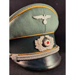 Gorra Oficial de caballería o reconocimiento. - Bruno Mado Medals
