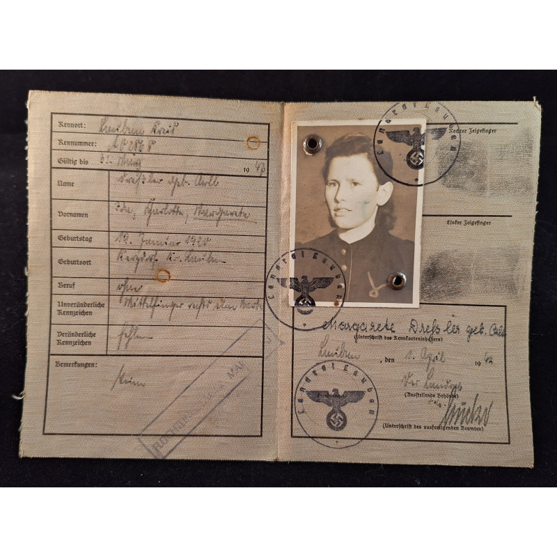 Documento de Identidad. - Bruno Mado Medals