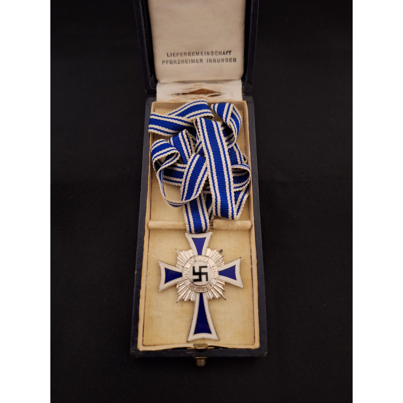 Cruz de las Madres (Liefergemeinschaft) - Bruno Mado Medals