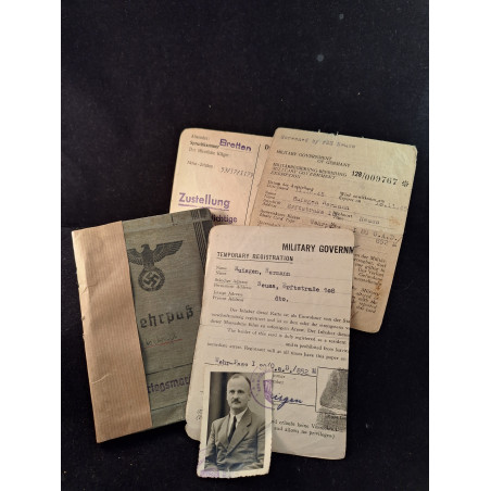Wehrpass veterano I y II GM (Kriegsmarine) - Bruno Mado Medals