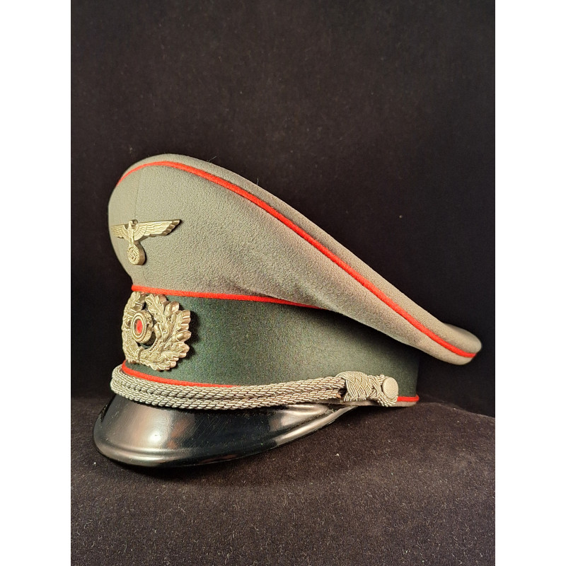 Officer's Visor Cap (Friedrich Jeager, Berlin)
