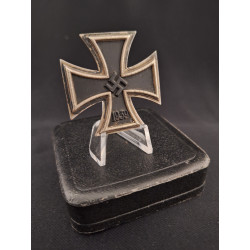 Cruz de Hierro "20". - Bruno Mado Medals