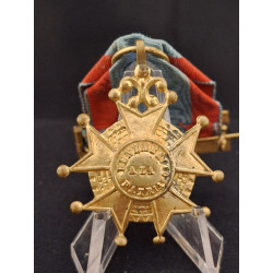 Medalla de Benemérito a la Patria - Bruno Mado Medals