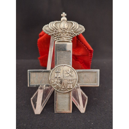 Mérito Militar Rojo. Tropa. - Bruno Mado Medals