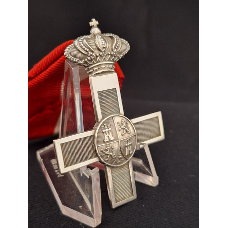 Mérito Militar Rojo. Tropa. - Bruno Mado Medals