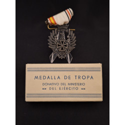 Spanish "Blue Division" Medal. - Bruno Mado Medals