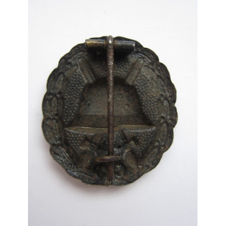 Placa de herido en negro