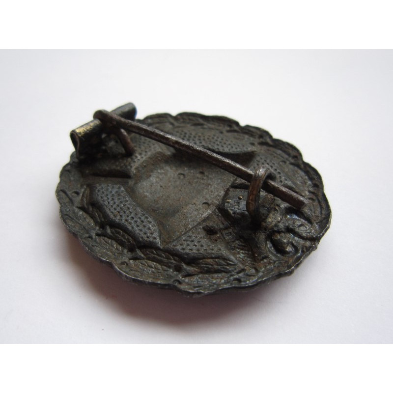 Placa de herido en negro