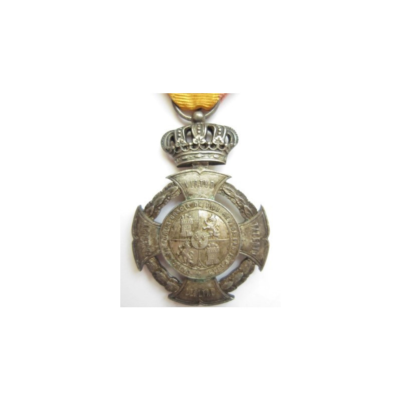 Medalla Don Carlos. Plata.