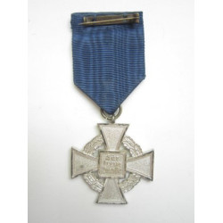 Medalla de 25 años de Servicio Leal.